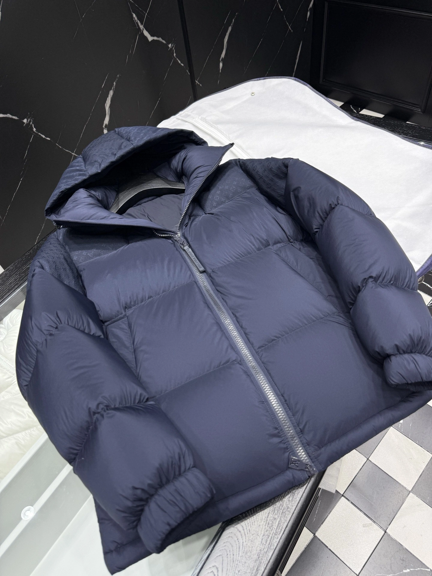 wg.luxury-- 8V Down jacket white duck down 2colour item: E-F443J1641-2H